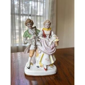 Vintage Porcelain Figurine Colonial Couple Stamped “Made in Japan”